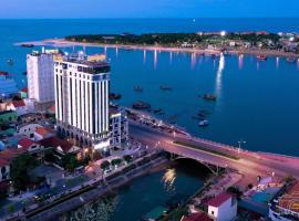 CKC Thien Duong Hotel, hotel cerca de Aeropuerto de Dong Hoi - VDH, Ðồng Hới