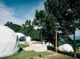 Family Fun Dome Glamping with Hotspring Pool (6 pax), luxury tent in Lubo