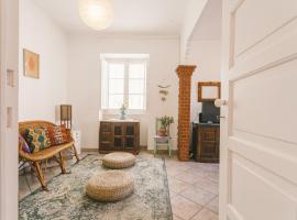 Best Houses 56 - Charming House in Peniche, hotel v destinaci Peniche