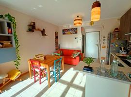 Relaxing apartment near Milan, rental liburan di Vimodrone