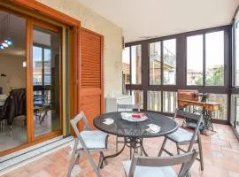 1 Bedroom Cozy Apartment In Siracusa