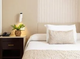 Hotel Plaza Del Castillo、にあるマラガ空港 - AGPの周辺ホテル