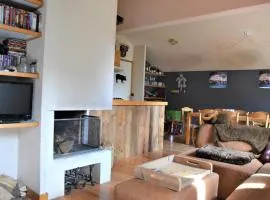 Appartement ensoleillé avec balcon à 2 pas du téléphérique et des commerces à Pralognan-la-Vanoise - FR-1-464-193