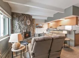 Lake View Condo: Walk To Downtown/Lake Dillon