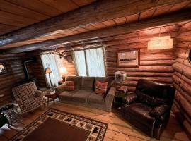 Cozy Cabin, vacation home in Joseph