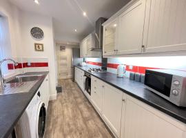 Marine Apartment Whitley Bay Seaside Location Free Onsite Parking, hotel i Whitley Bay