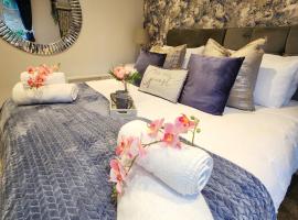 Studio Apartment The Den Colnbrook อพาร์ตเมนต์ในColnbrook