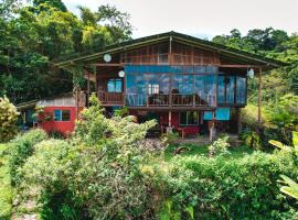 Birds & Breakfast Costa Rica, hótel í Fortuna