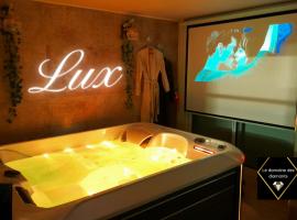 Lux, chambre spa privatif Valenciennes, günstiges Hotel in Aulnoy
