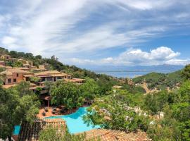 Arbatax Park Resort - Borgo Cala Moresca, khách sạn ở Àrbatax