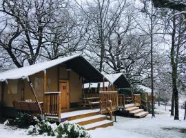 CAMPING ETXARRI, hotel i Echarri-Aranaz