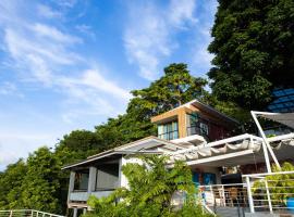 Phuket View Coffee and Resort, hotel v destinaci Chalong