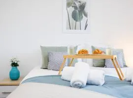 Cresta House - Modern Apartments