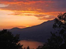 La Terrazza Baldo Garda, hotel em San Zeno di Montagna