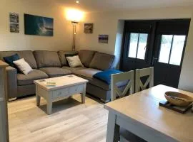 Thistledown Lodge! 5 minutes from beach! Free cancellation!