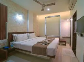 Hotel Sri Sri Executive, Kolhapur - 5 Min Away From Mahalaxmi Temple