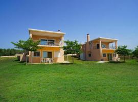 Makridis Summer Villas, villa in Paralía Avdhíron