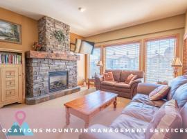 Bear's Paw Chalet - Amazing Location & Ski In-Out, hotel en Big White