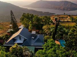 BayView Villa - Swimming Pool AC Valley View, hotel en Mahabaleshwar