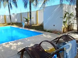 Pousada Graboschii, 300mt da praia do Refúgio, guest house in Aracaju