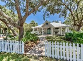 Poppy Breeze - 30A FL Entire Home, 3 Bedrooms, 300 Yds to the Beach