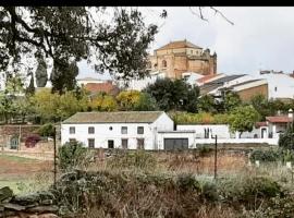 Casa El Azahin, viešbutis mieste Kasalja de la Siera