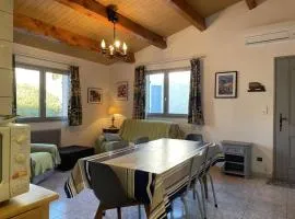 Appartement 2 pièces avec terrasse, proche port et plage, climatisé, 4 couchages, classé 3 étoiles - FR-1-225C-112
