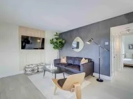Modern & Beachy-Rlx space for 6ppl