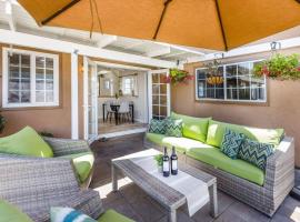 Hot Tub . Near Freeway . Quick 2 Theme Parks/Beach, hotel in Huntington Beach