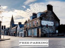 OYO Eastbank Hotel, Speyside Scotland, hotel with parking in Rothes