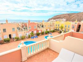 luxury duplex apartment with beautiful sea views, luxe hotel in Palm-mar
