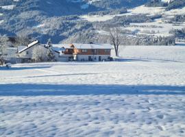 Berg Apartment Barbara, hotel med parkering i Hopfgarten im Brixental