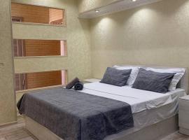 LUX, hotel in Shymkent