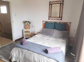 Beachfront Selfcatering, orlofshús/-íbúð í Hentiesbaai