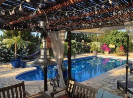 Majestic holiday home in Albox with private pool, hotel met zwembaden in Albox