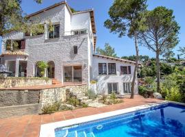 Catalunya Casas Majestic Villa and Views , 30km to Barcelona, hotel en Corbera de Llobregat