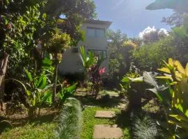 Suites casa do indio jungle, a melhor vista da floresta、イーリャ・グランデのバケーションレンタル