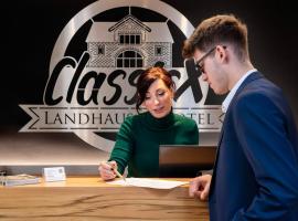 ClassicX Landhaus & Hotel - Bed & Breakfast โรงแรมในGensingen