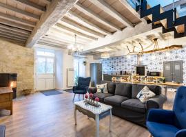 Gite La Petite Ferme, familiehotell i Clermont-les-Fermes