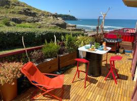 T3 VUE MER A 20 mètres de la PLAGE ANGLET BIARRITZ, hotel em Anglet