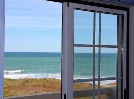 Baleal, by the sea with swimming pool, beach rental in Baleal