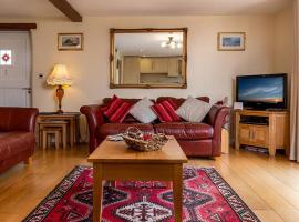 Tregarnedd Cottage, cheap hotel in Llangefni