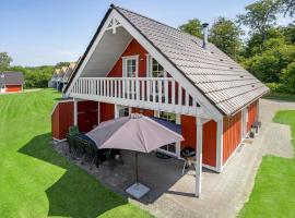 Stunning Home In Grsten With Sauna, hotel murah di Grasten