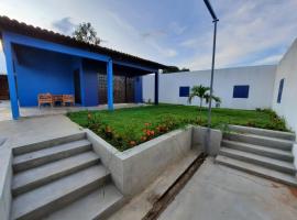 Casa com piscina, rumah liburan di Juazeiro do Norte