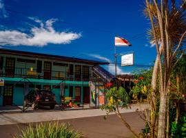 Hotel Reventazón Orosi, hotell i Orosí