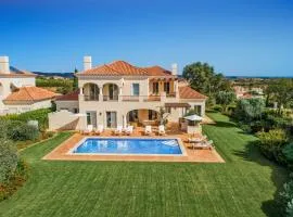 Villa Monte Rei 29 by Villa Plus