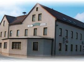 Hotel Kastanienhof, vacation rental in Threna