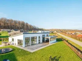 10 person holiday home in Sjølund-By Traum