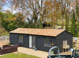 The Cabin, beach rental in Southbourne