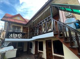 Lola Flor's Guest House, hotel en El Nido